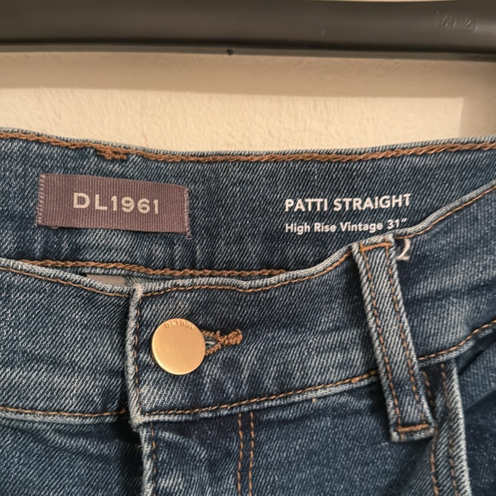 DL1961 VINTAGE HIGH RISE STRAIGHT JEANS - Picture 3 of 8